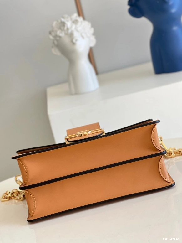 Cheap LOUIS VUITTON MM DAUPHINE 0810